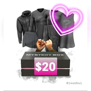 Mystery Clothing Box $20 🥳🥳🥳🥳